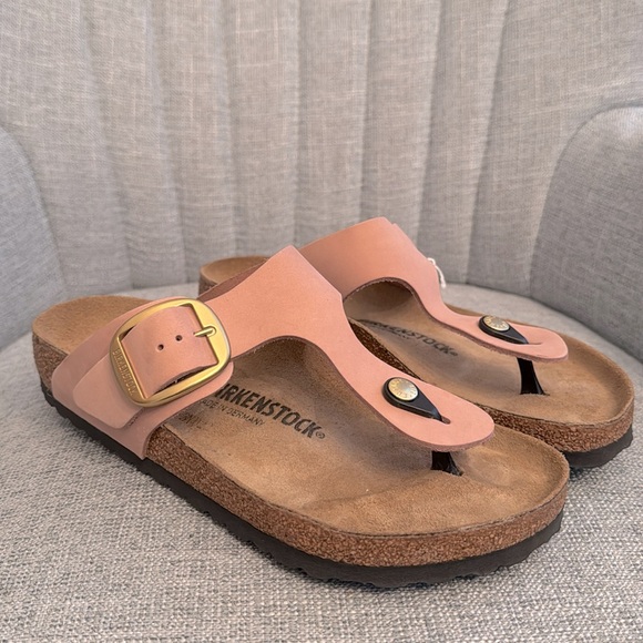BIRKENSTOCK Gizeh Big Buckle Nubuck Leather Sandals - Picture 3 of 9